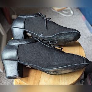 Veryfine black leather Oxford Latin dance Cuban shoes